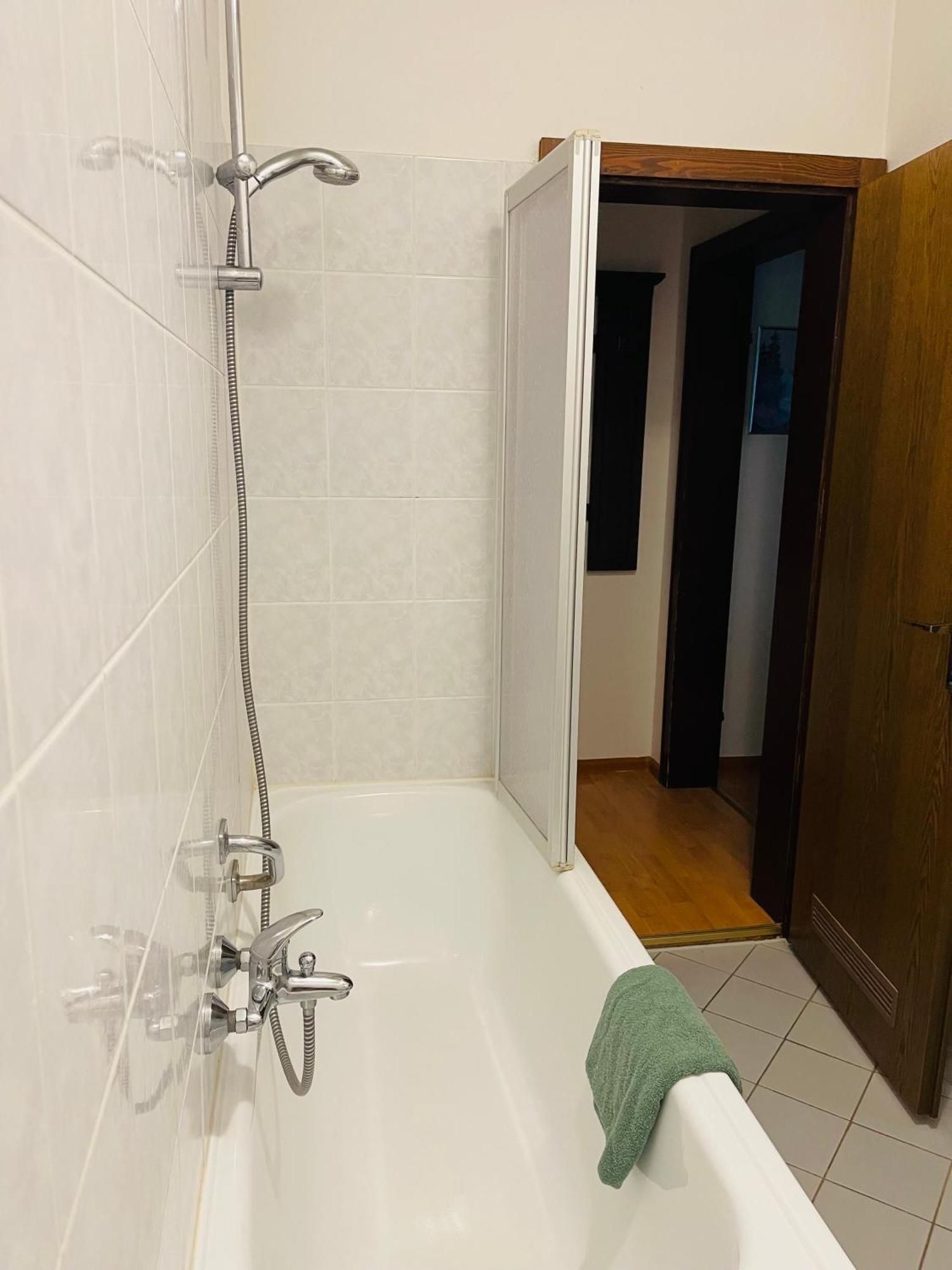 Hotel Ochsen Ortenberg  Екстериор снимка